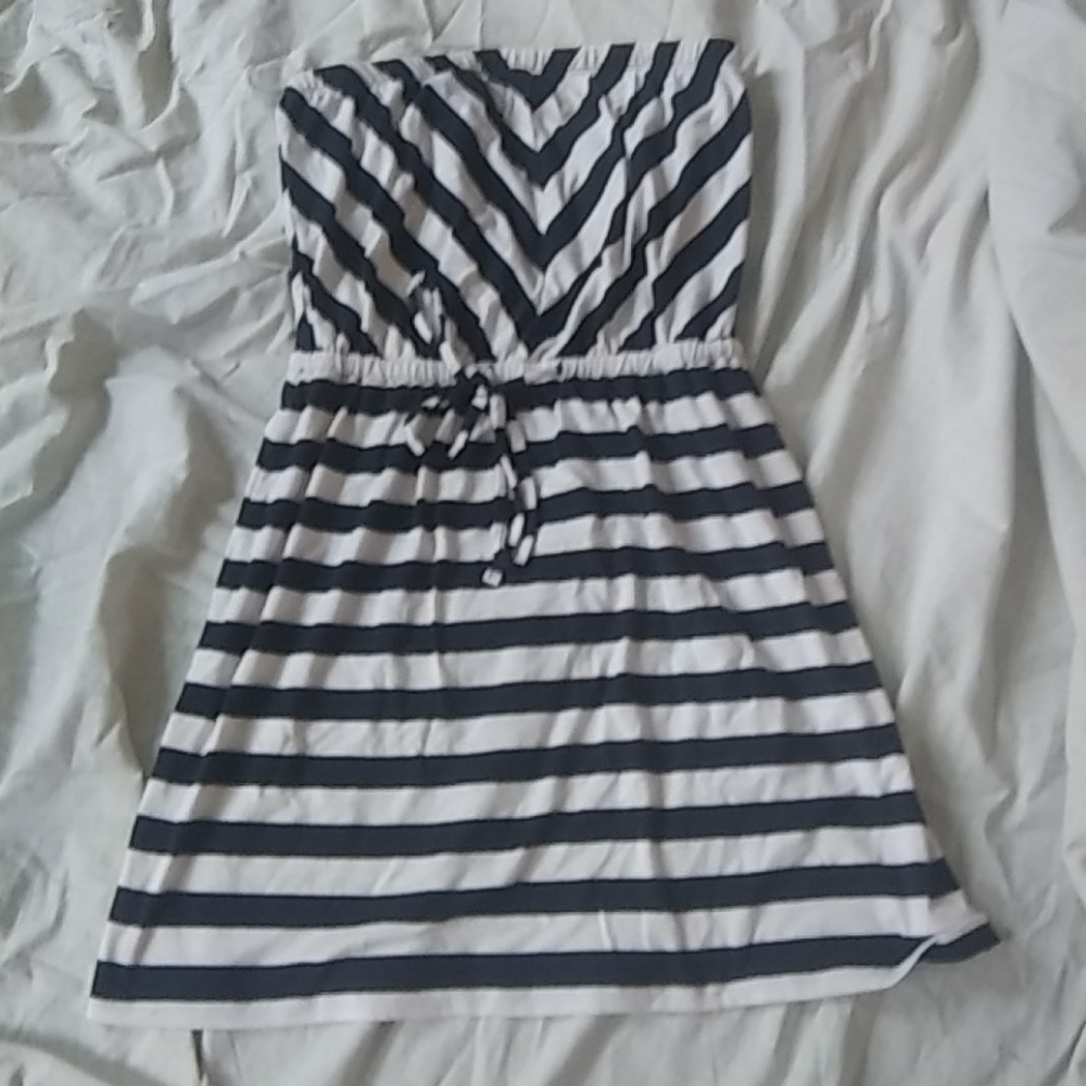 Stripped dress no straps